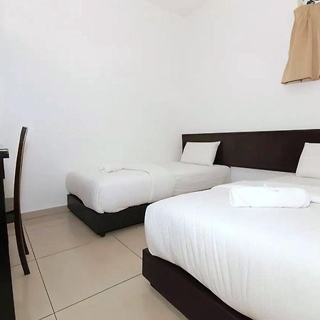 Hotel Alam Indi Johor Bahru Zewnętrze zdjęcie