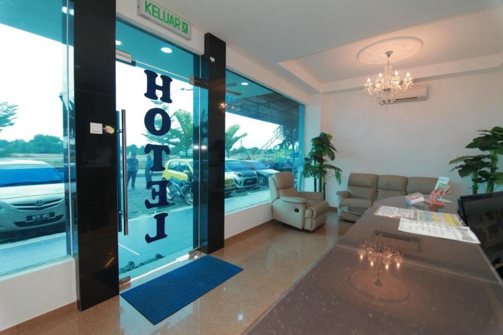 Hotel Alam Indi Johor Bahru Zewnętrze zdjęcie